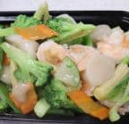 Best Jumbo Shrimp & Scallops with Mixed Vegetables (white sauce) in Germantown, MD